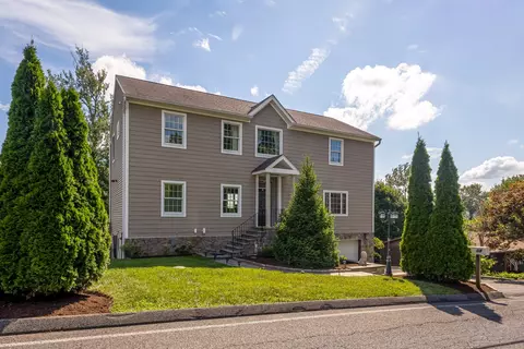 51 Candlewood Shores Rd, Brookfield, CT 06804
