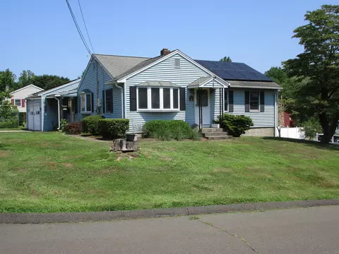29 Bartholomew Ave, Ansonia, CT 06401