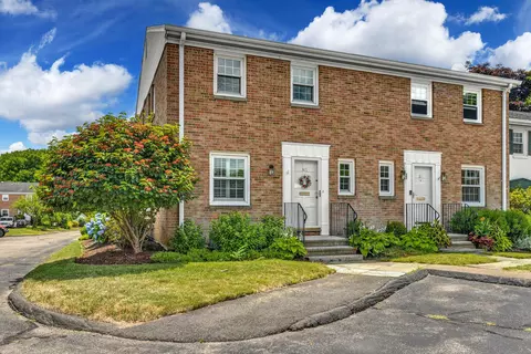 85 Heritage Hill Rd #85, New Canaan, CT 06840