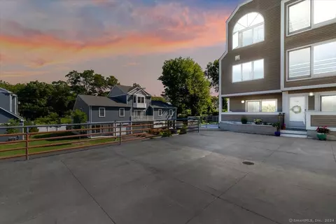 101 Harbour Close Close #101, New Haven, CT 06519
