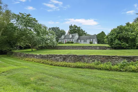 157 Pomfret Rd, Brooklyn, CT 06234