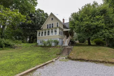 58 River St, Deep River, CT 06417