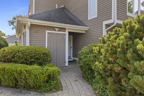 80 Seaview Ter #2, Guilford, CT 06437