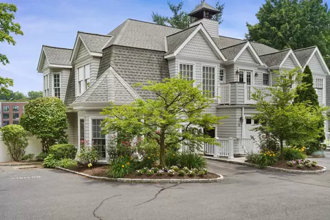 48 Spring St #11, Greenwich, CT 06830