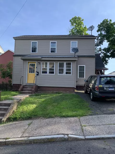 8 Gold St, Meriden, CT 06450