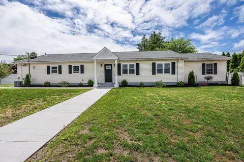18 Getty Rd, East Haven, CT 06512