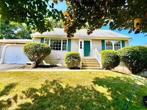73 Perry Merrill Dr, West Haven, CT 06516