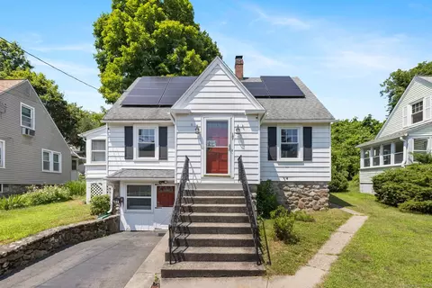 187 Newbury St, Waterbury, CT 06705
