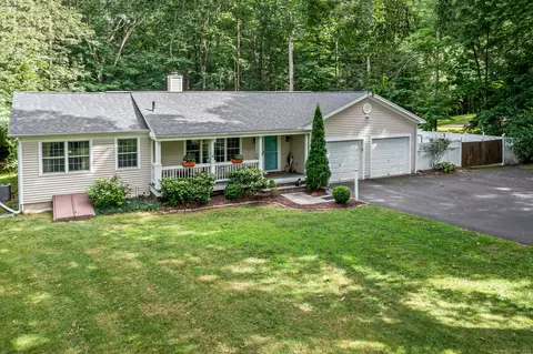 38 Jeremiah Rd, Newtown, CT 06482