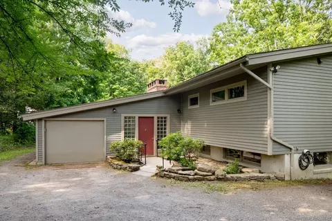 28 Prospect St, Salisbury, CT 06039