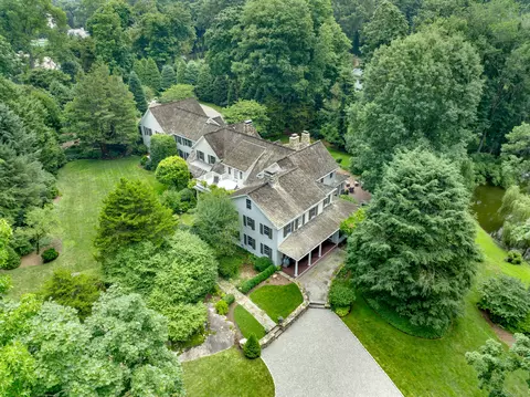 50 Old Farm Rd, Darien, CT 06820