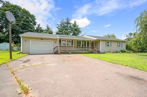99 Cornell Dr, Enfield, CT 06082