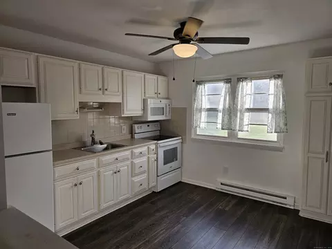 69 Belair Dr #69, New Milford, CT 06776