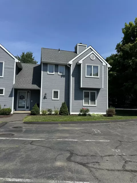 85 Rosemary Ln #85, Newington, CT 06111
