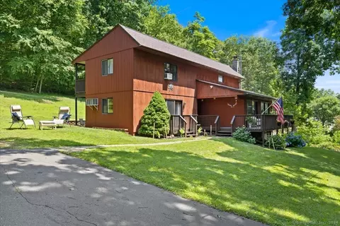 24 W Park Rd, Plymouth, CT 06782