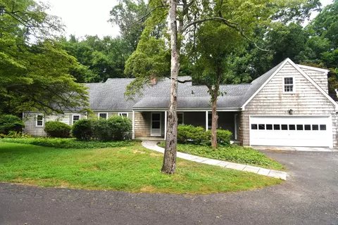 48 Nursery St, Norwalk, CT 06850
