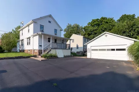 11 Balsam St, Bristol, CT 06010