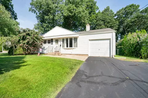 295 Forest Dr, Wethersfield, CT 06109