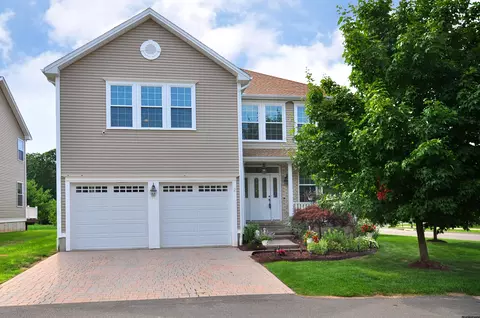 2 Silver Charm Dr, Farmington, CT 06085