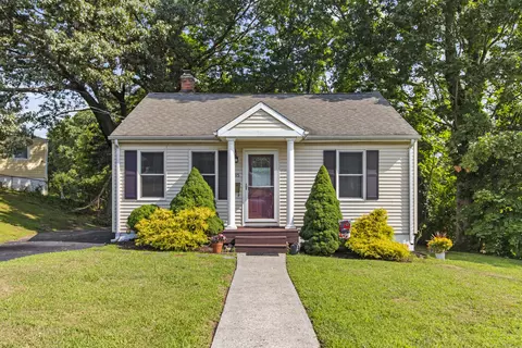 85 Cherry Ln, West Haven, CT 06516