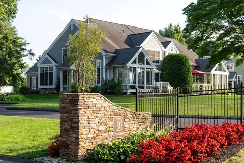 14 Priorwood Gdns #14, Cromwell, CT 06416