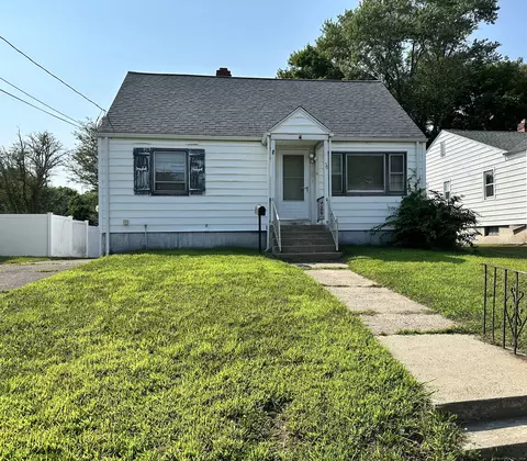 56 Arcadia Ave, Hamden, CT 06514