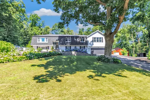 53 Martinka Dr, Shelton, CT 06484