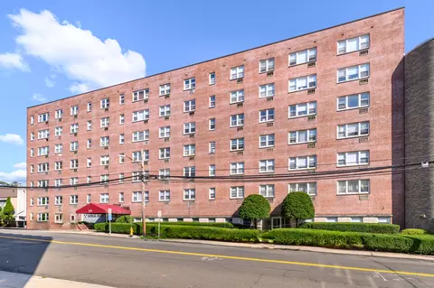 125 Prospect St #3B, Stamford, CT 06901