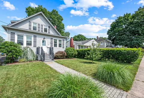 56 Somerset St, West Hartford, CT 06110