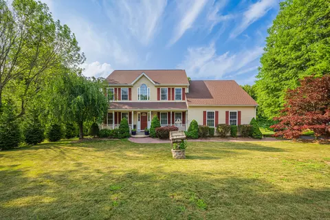419 Lazy Ln, Southington, CT 06489
