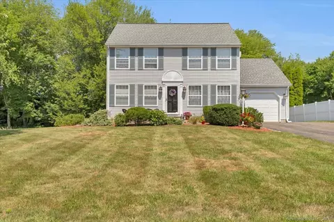 49 Columbia Dr, Manchester, CT 06042
