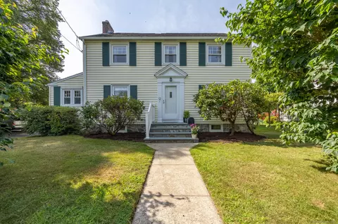 12 Briarcroft Ave, Trumbull, CT 06611