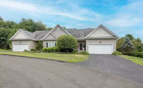 166 Ice House Rd #34, Watertown, CT 06779