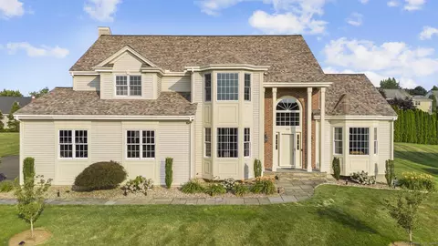 184 Stone Hill Dr, Rocky Hill, CT 06067