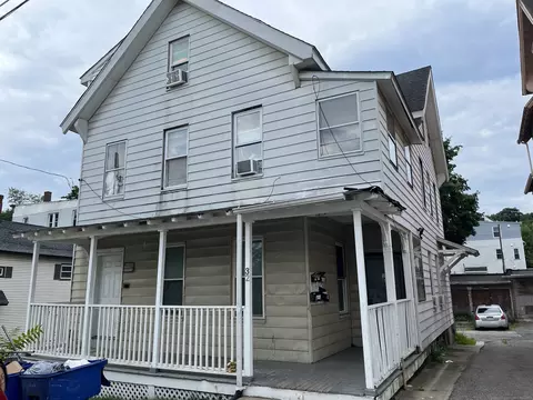 32 3rd St, Waterbury, CT 06708