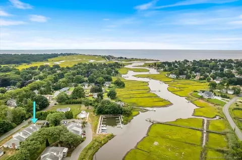25 Sunset Rd #1, Old Saybrook, CT 06475