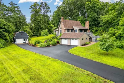 6 Nod Rd, Plainville, CT 06062