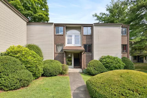 7 Padanaram Rd #E138, Danbury, CT 06811