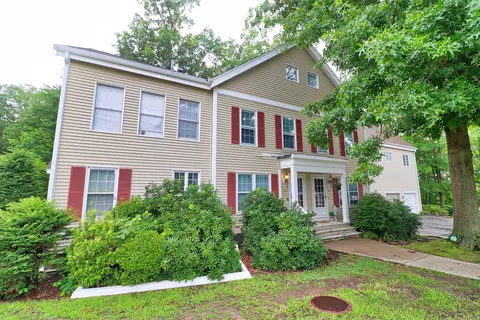 2 East Ct #2, Derby, CT 06418