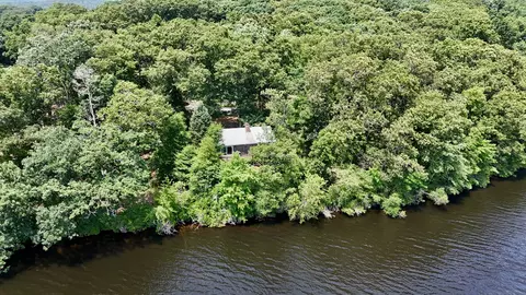 148 Upper Pattagansett Rd, East Lyme, CT 06333