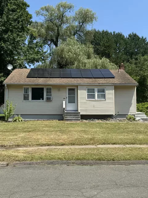 60 Jackson Rd, Bloomfield, CT 06002