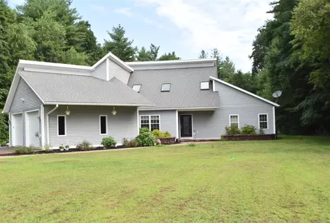 102 Abbe Rd, Enfield, CT 06082