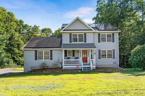 6 Fawns Meadow Rd, Montville, CT 06370