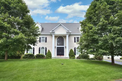 8 Sandhopper Trl, Westport, CT 06880