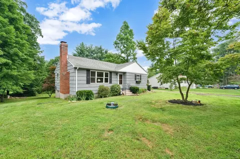 22 Burlwood Dr, Burlington, CT 06013