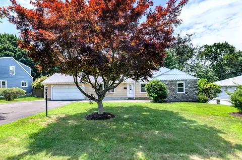 36 Samuel St, Trumbull, CT 06611