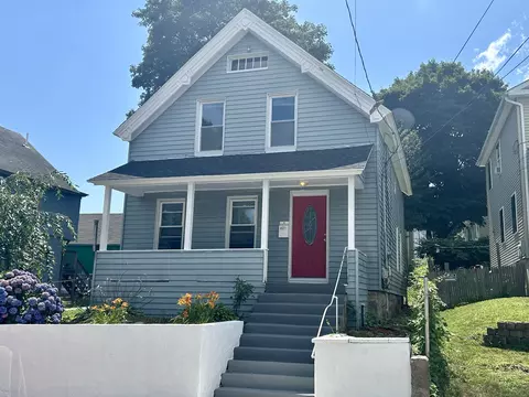 16 Summer St, New London, CT 06320