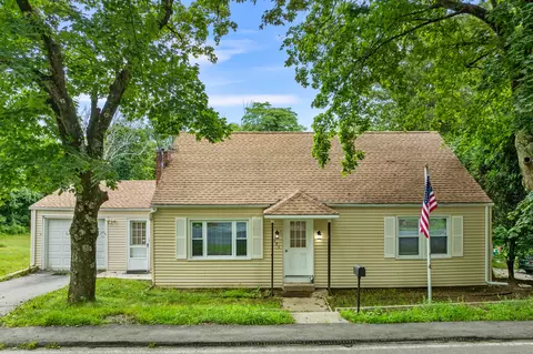 191 Maple Ave, Montville, CT 06382