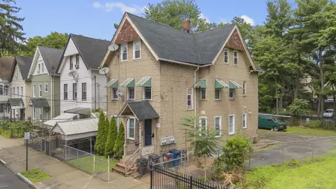 417 Poplar St, New Haven, CT 06513