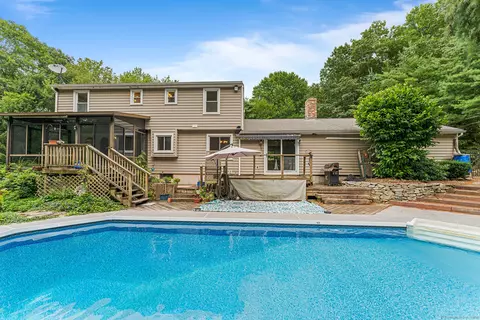 230 Reservoir Rd, Killingworth, CT 06419